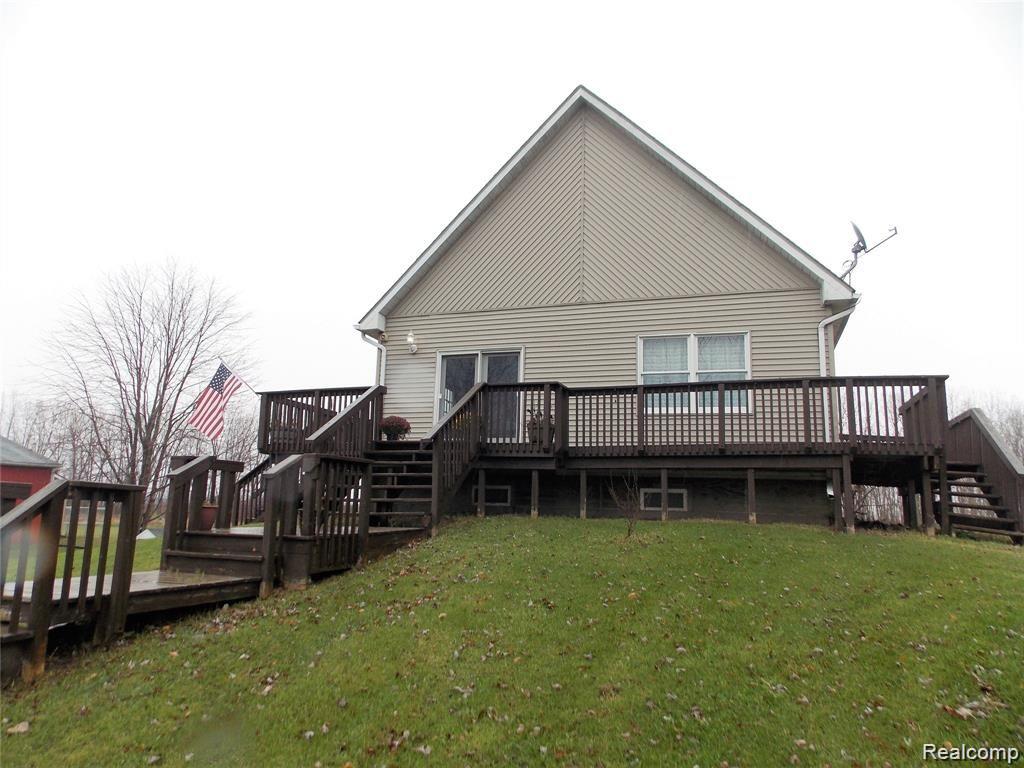 16126 Burt Road Capac, MI 48014 - Photo 3 of 38