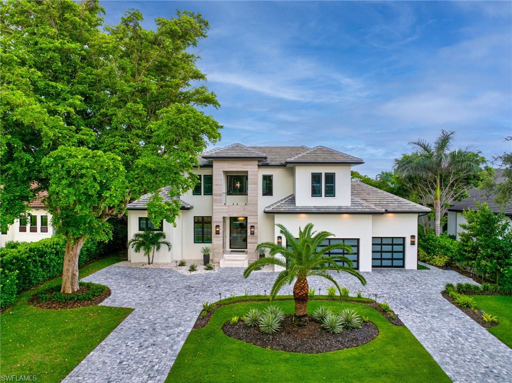 3190 Crayton Road Naples, FL 34103 - Photo 2 of 48 Welcome to Paradise @ The Moorings