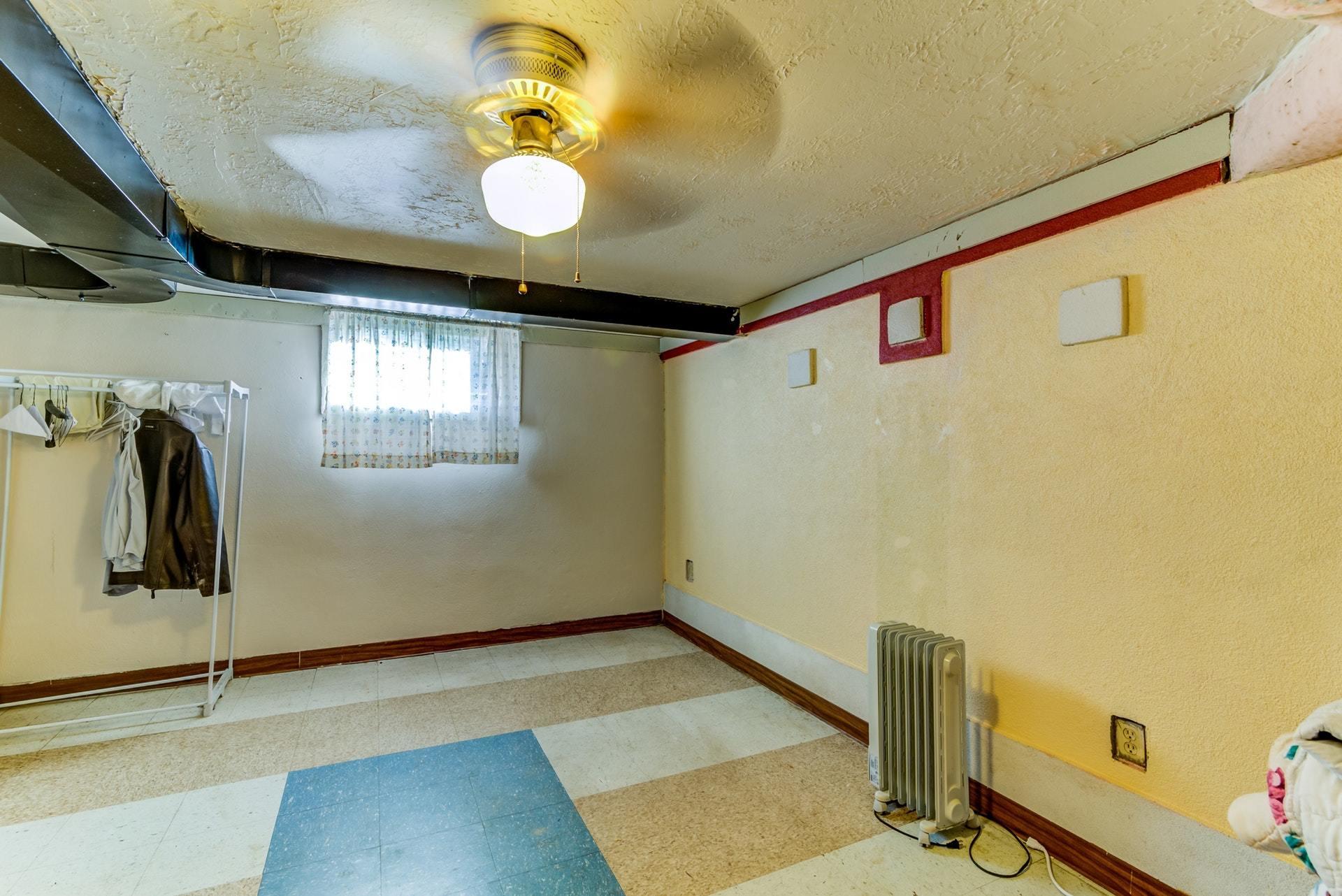 430 Fieldale Road Northeast Roanoke, VA 24012 - Photo 22 of 39 Basement