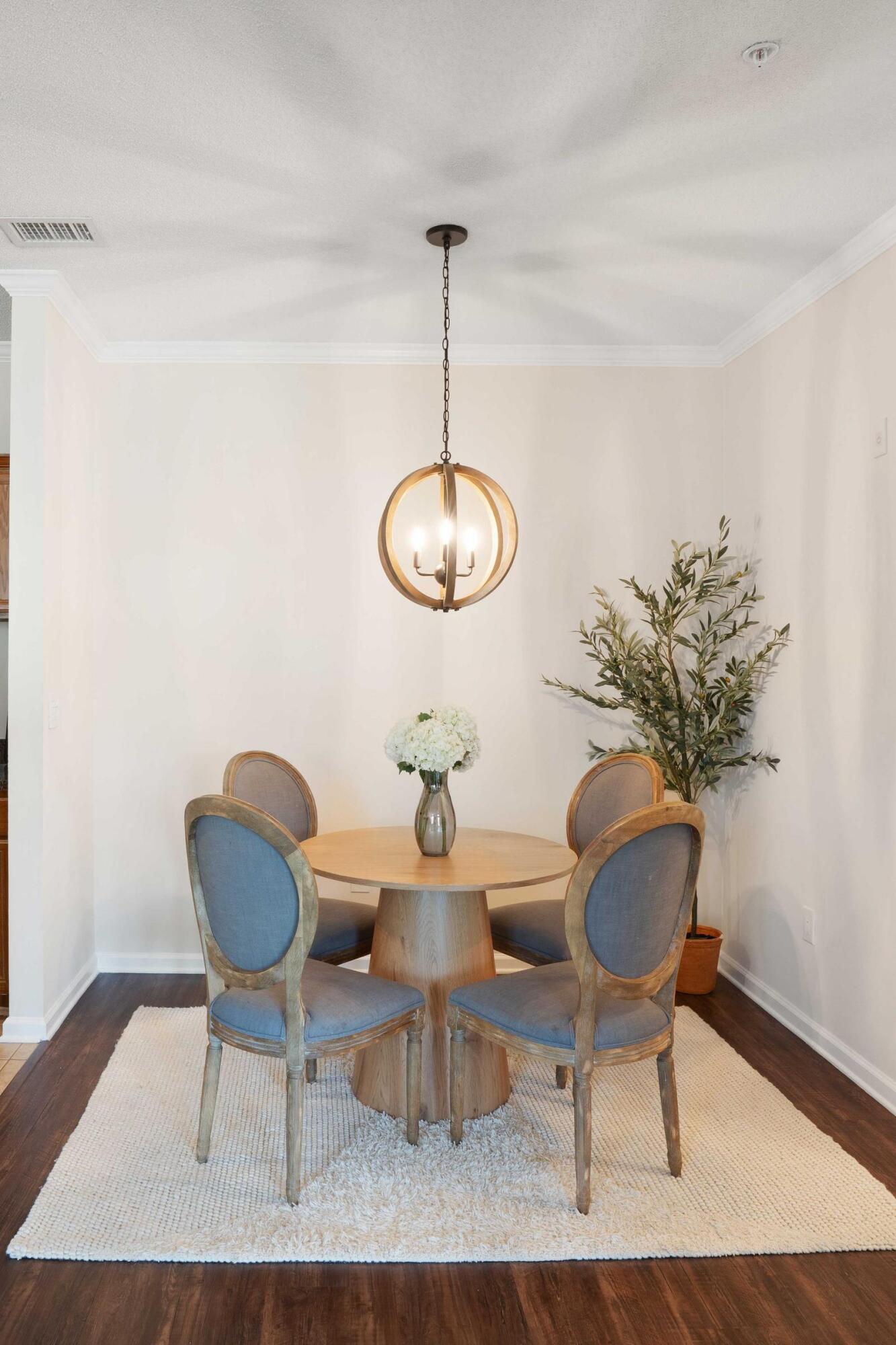 45 Sycamore Avenue, Unit 1133 Charleston, SC 29407 - Photo 5 of 24 Dining