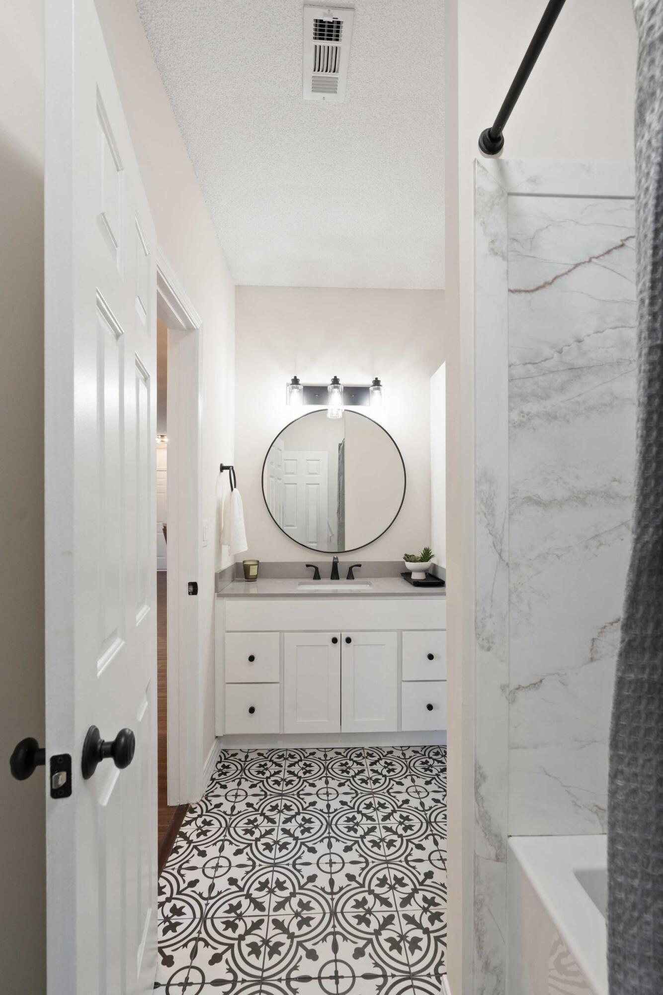 45 Sycamore Avenue, Unit 1133 Charleston, SC 29407 - Photo 10 of 24 Fully Renovated Bath