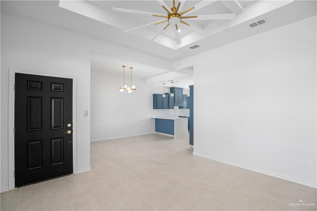 1005 Emerald Avenue Weslaco, TX 78599 - Photo 7 of 15 an empty room with a bathroom and a sink