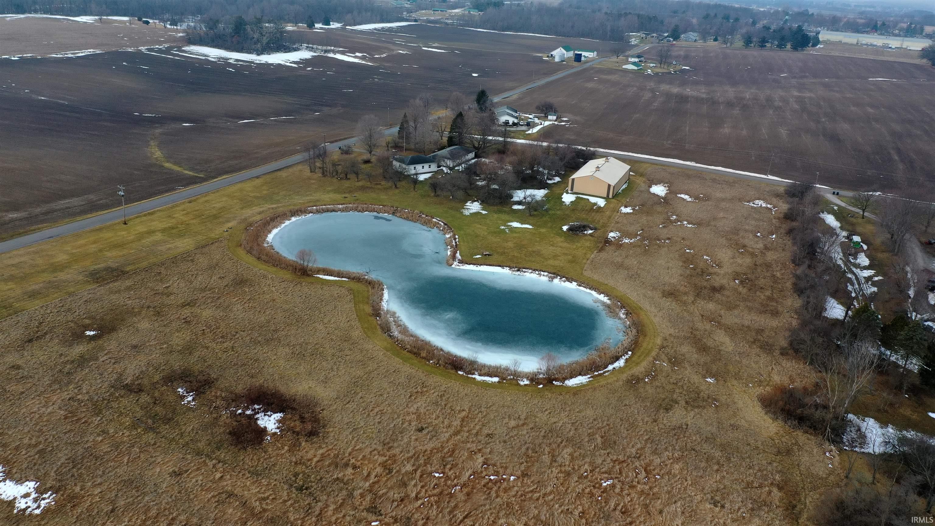 12126 Hyndman Road Churubusco, IN 46723 - Photo 4 of 5