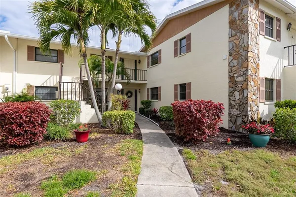 $225,000 | 5400 34th Street West, Unit 1B, Bradenton, FL 34210