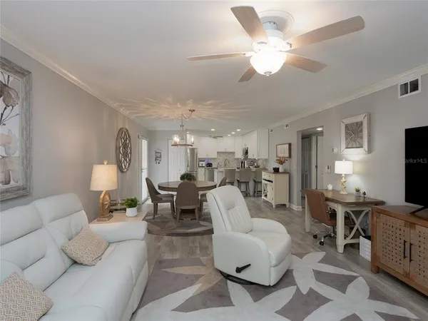 $225,000 | 5400 34th Street West, Unit 1B, Bradenton, FL 34210