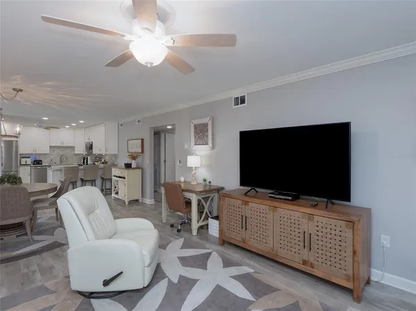 $225,000 | 5400 34th Street West, Unit 1B, Bradenton, FL 34210
