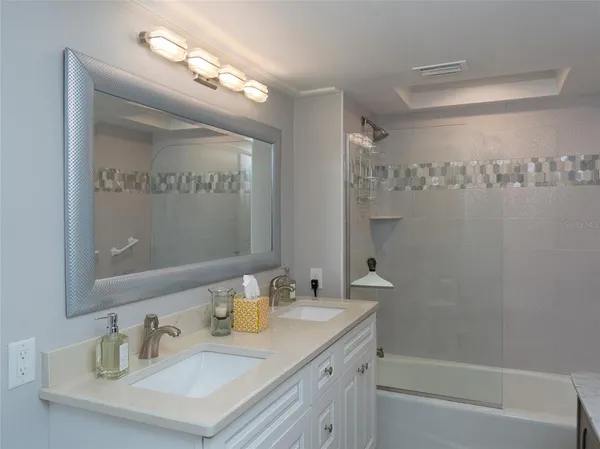 $225,000 | 5400 34th Street West, Unit 1B, Bradenton, FL 34210