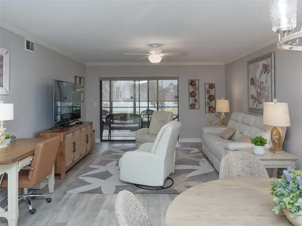 $225,000 | 5400 34th Street West, Unit 1B, Bradenton, FL 34210