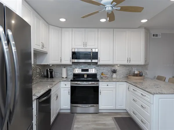 $225,000 | 5400 34th Street West, Unit 1B, Bradenton, FL 34210