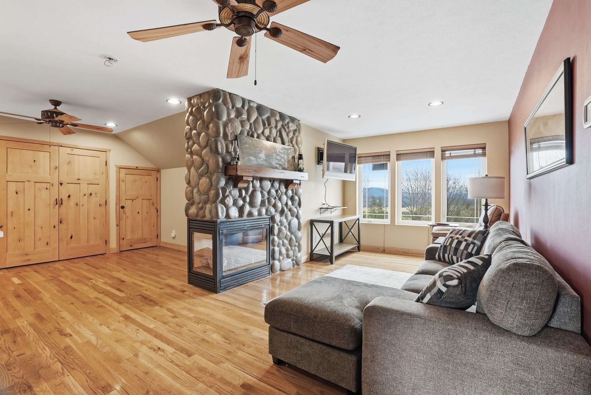 18528 North Valley Road Nine Mile Falls, WA 99026 - Photo 34 of 50