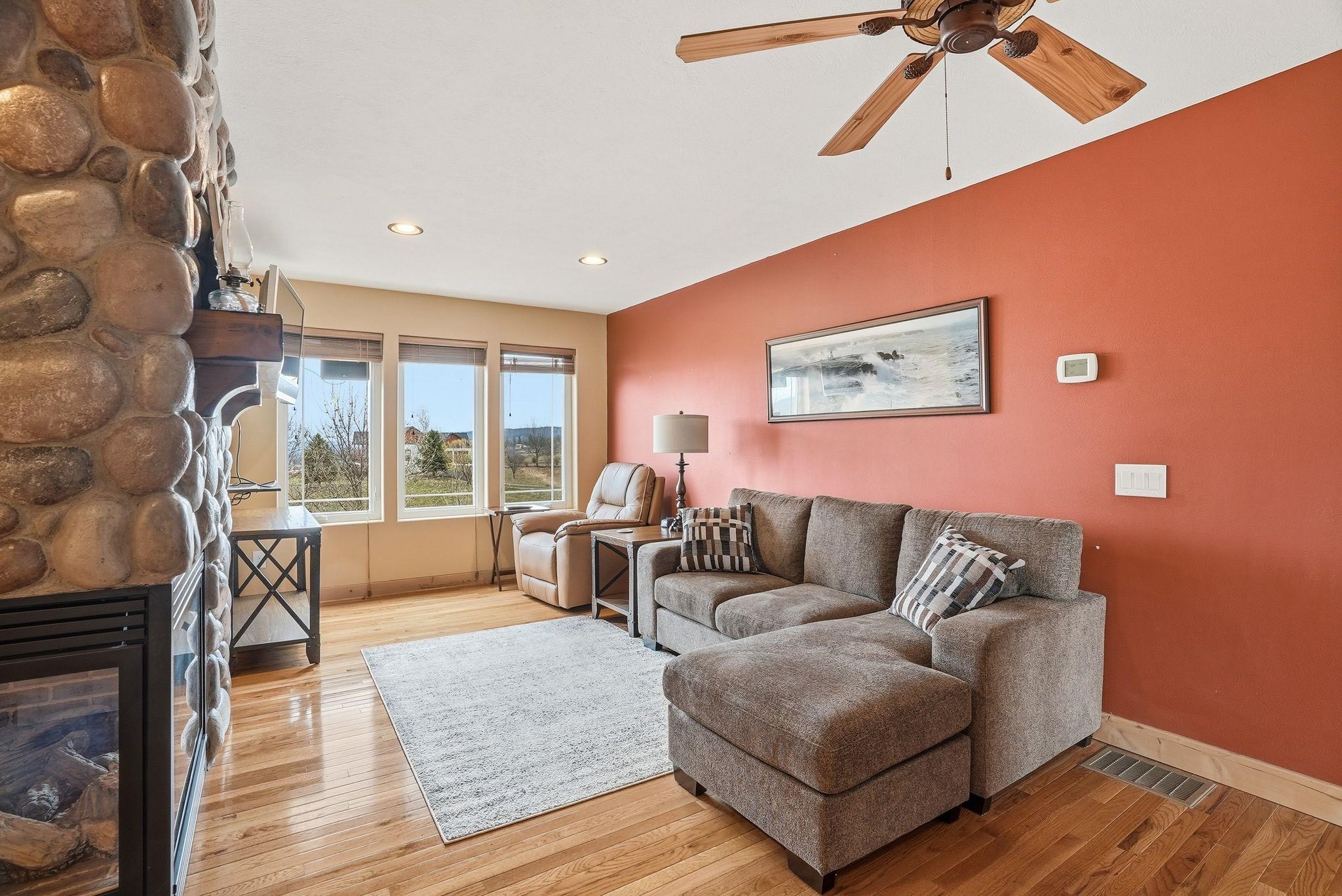 18528 North Valley Road Nine Mile Falls, WA 99026 - Photo 35 of 50