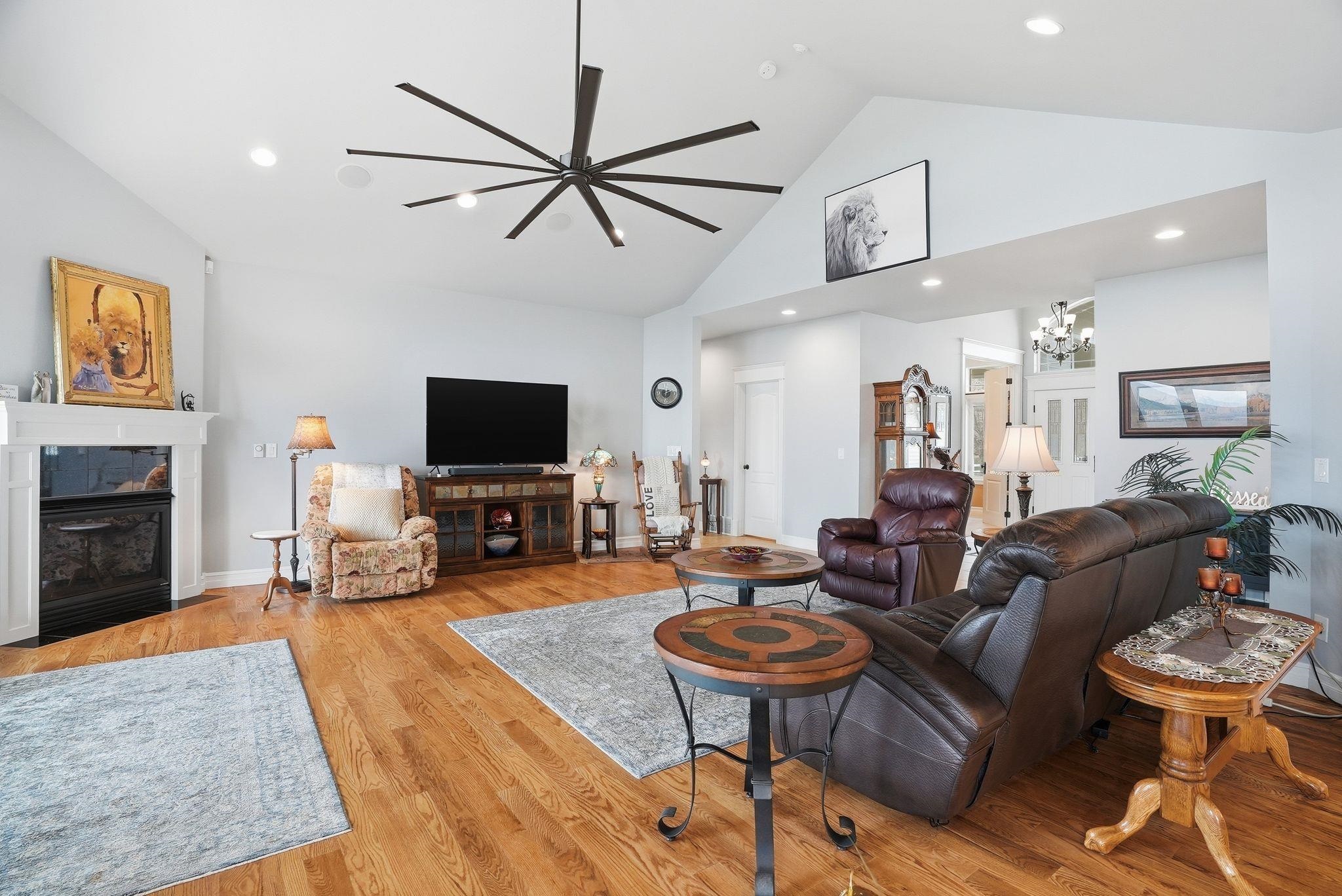 18528 North Valley Road Nine Mile Falls, WA 99026 - Photo 5 of 50