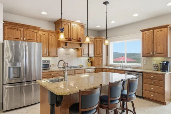 $1,559,900 | 18528 North Valley Road, Nine Mile Falls, WA 99026