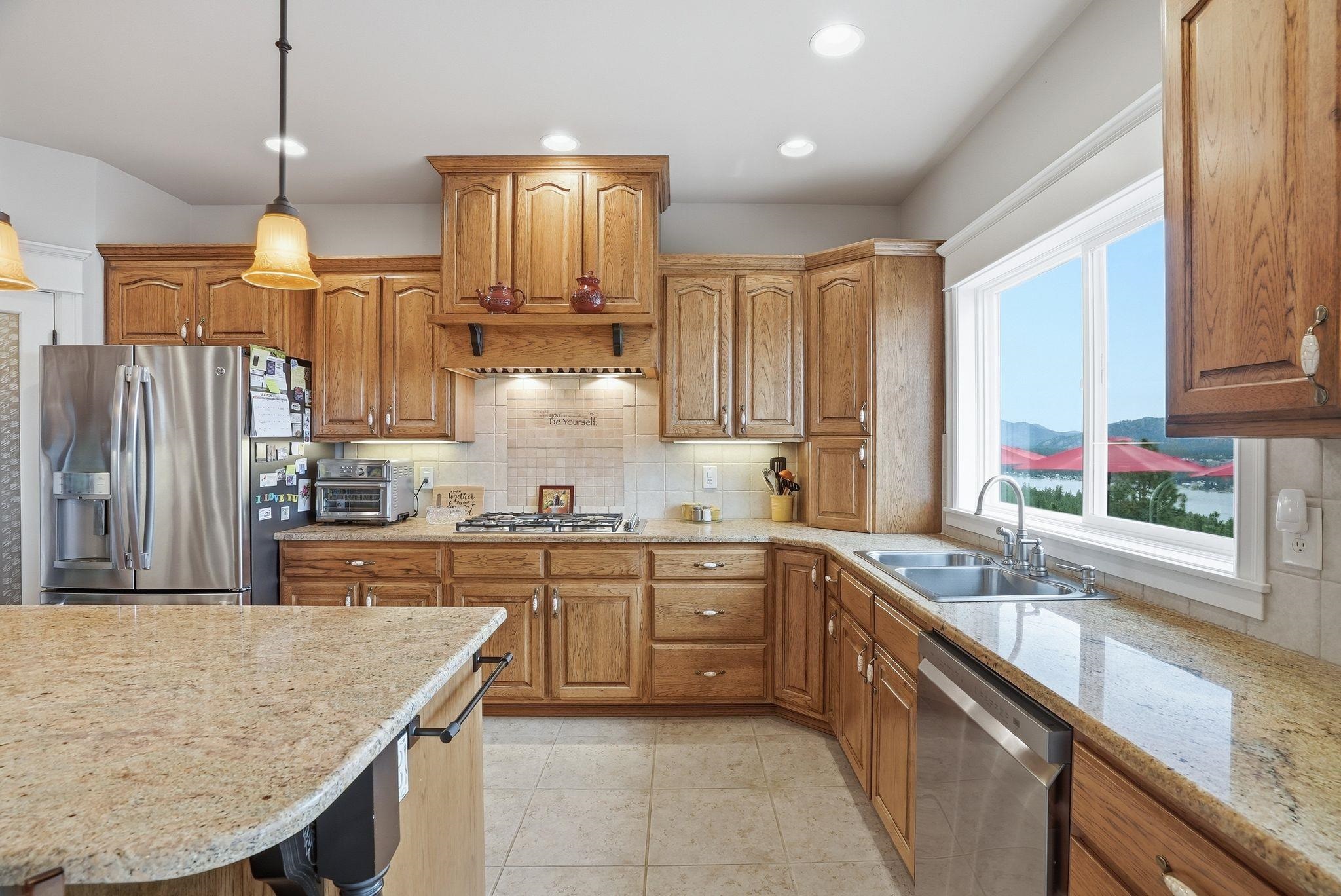 18528 North Valley Road Nine Mile Falls, WA 99026 - Photo 9 of 50