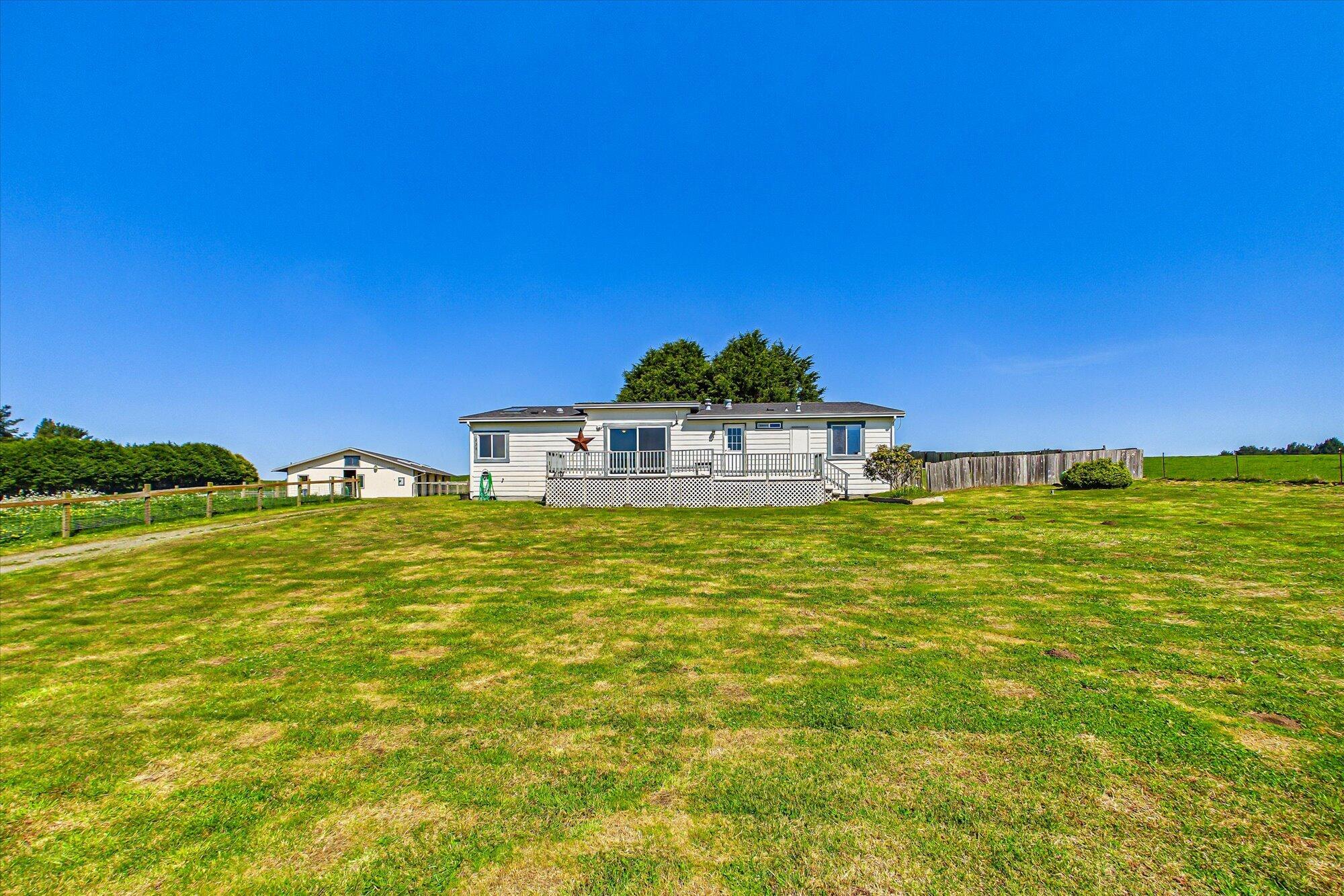255 Hillcrest Road Loleta, CA 95551 - Photo 18 of 105 011-255 Hillcrest Road-102