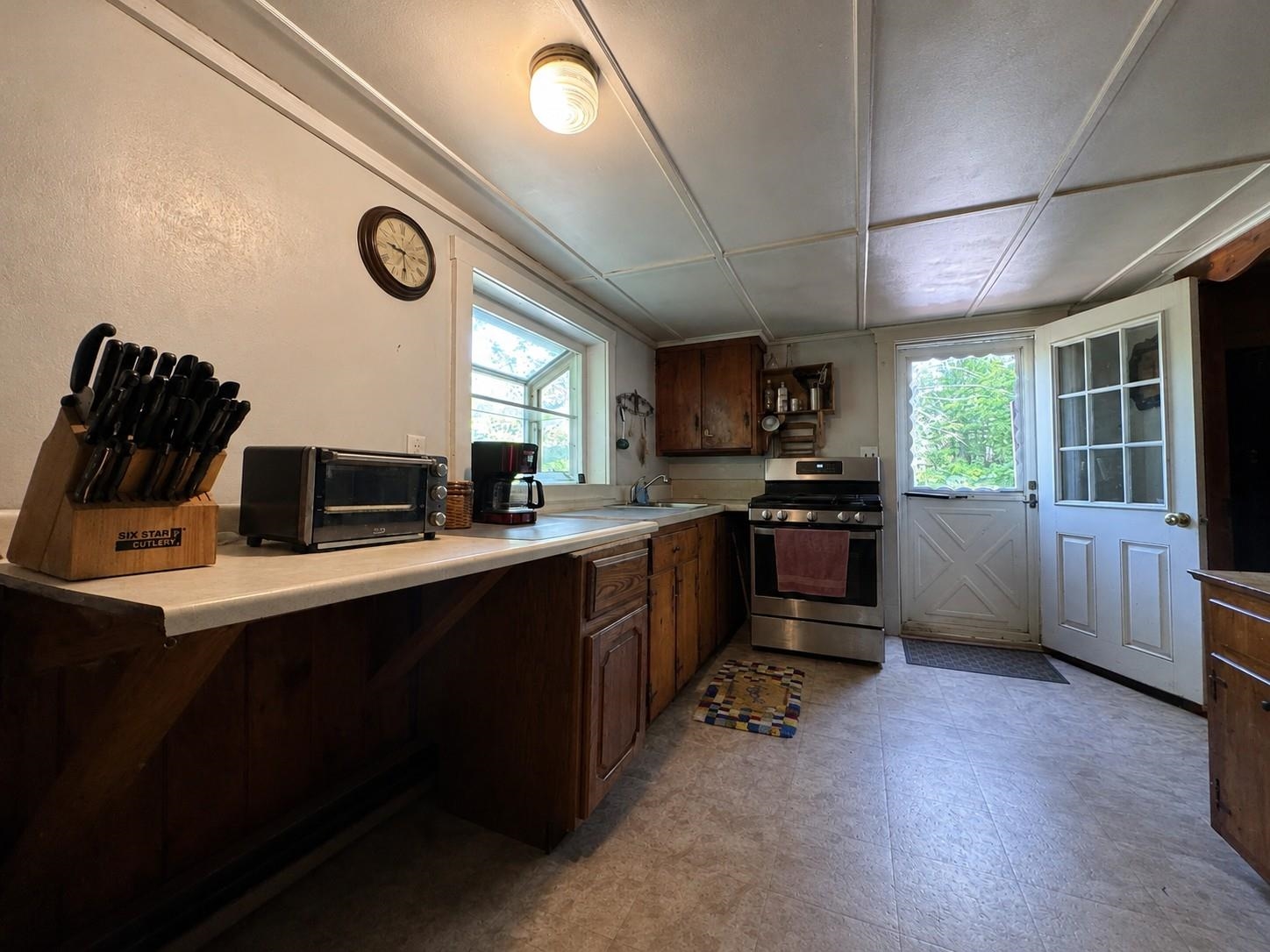 1003 East Washington Road Hillsborough, NH 03244 - Photo 16 of 28