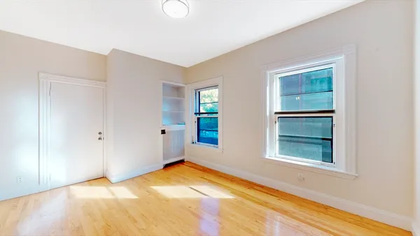 $2,500 | 119 Park Street, Unit 3, Brookline, MA 02446