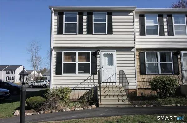 $2,400 | 37 Summersweet Drive, Unit 37, Glastonbury, CT 06033