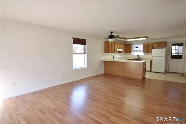 $2,400 | 37 Summersweet Drive, Unit 37, Glastonbury, CT 06033