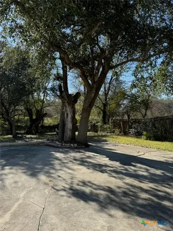 $425,000 | 727 Brookhollow Drive, Port Lavaca, TX 77979