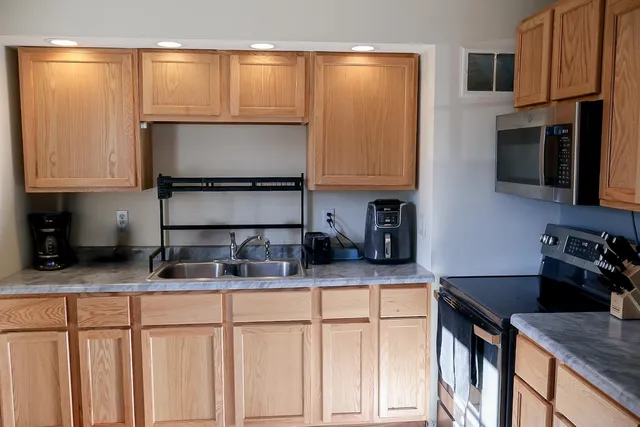 $160,000 | 74 16th Street, Clintonville, WI 54929