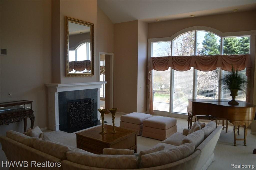 1460 Highpoint Court Rochester, MI 48306 - Photo 7 of 24 Great Room