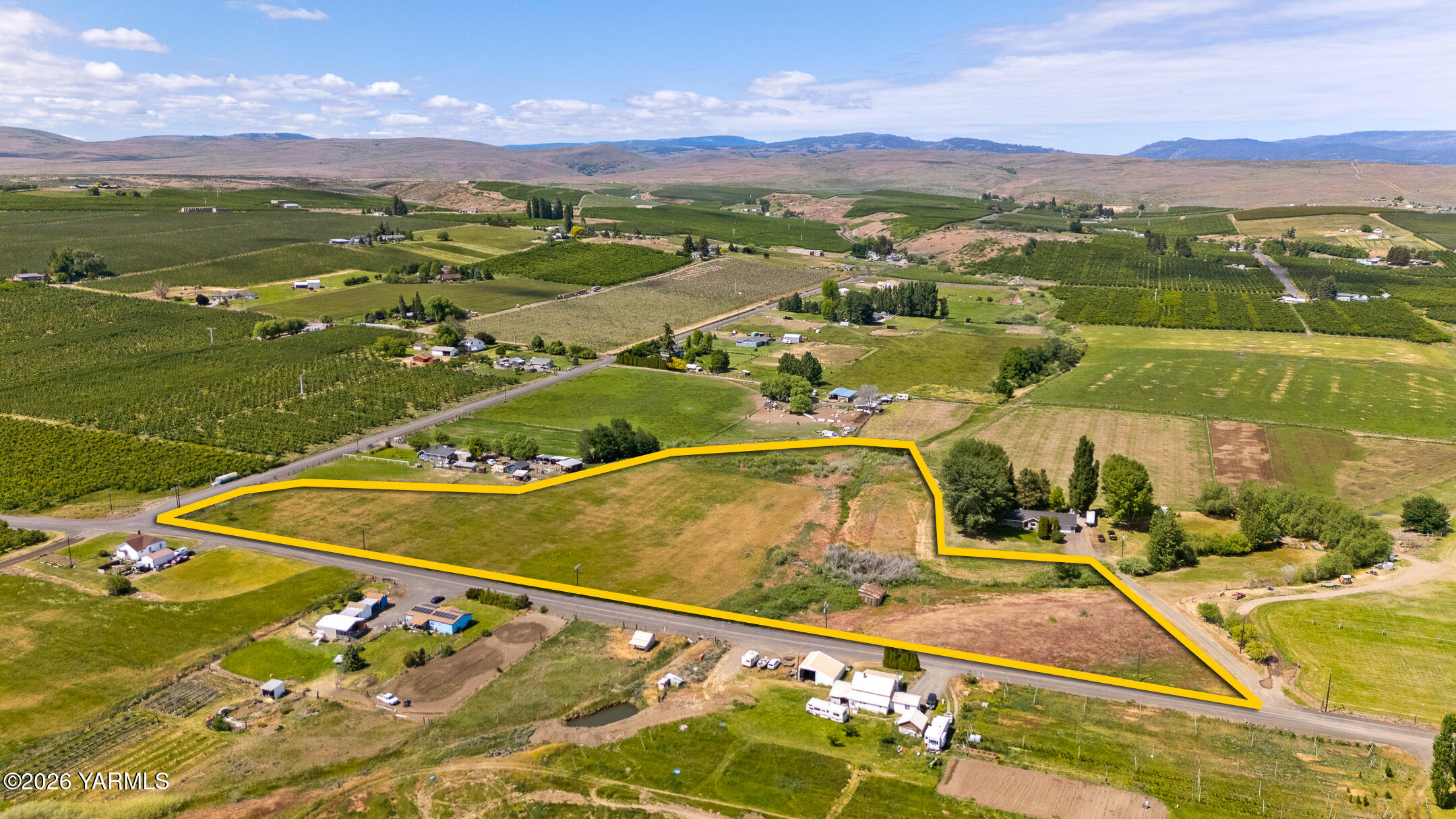Nka Nka Hiland/sharp Road Tieton, WA 98947 - Photo 1 of 9 001Aerial with outline