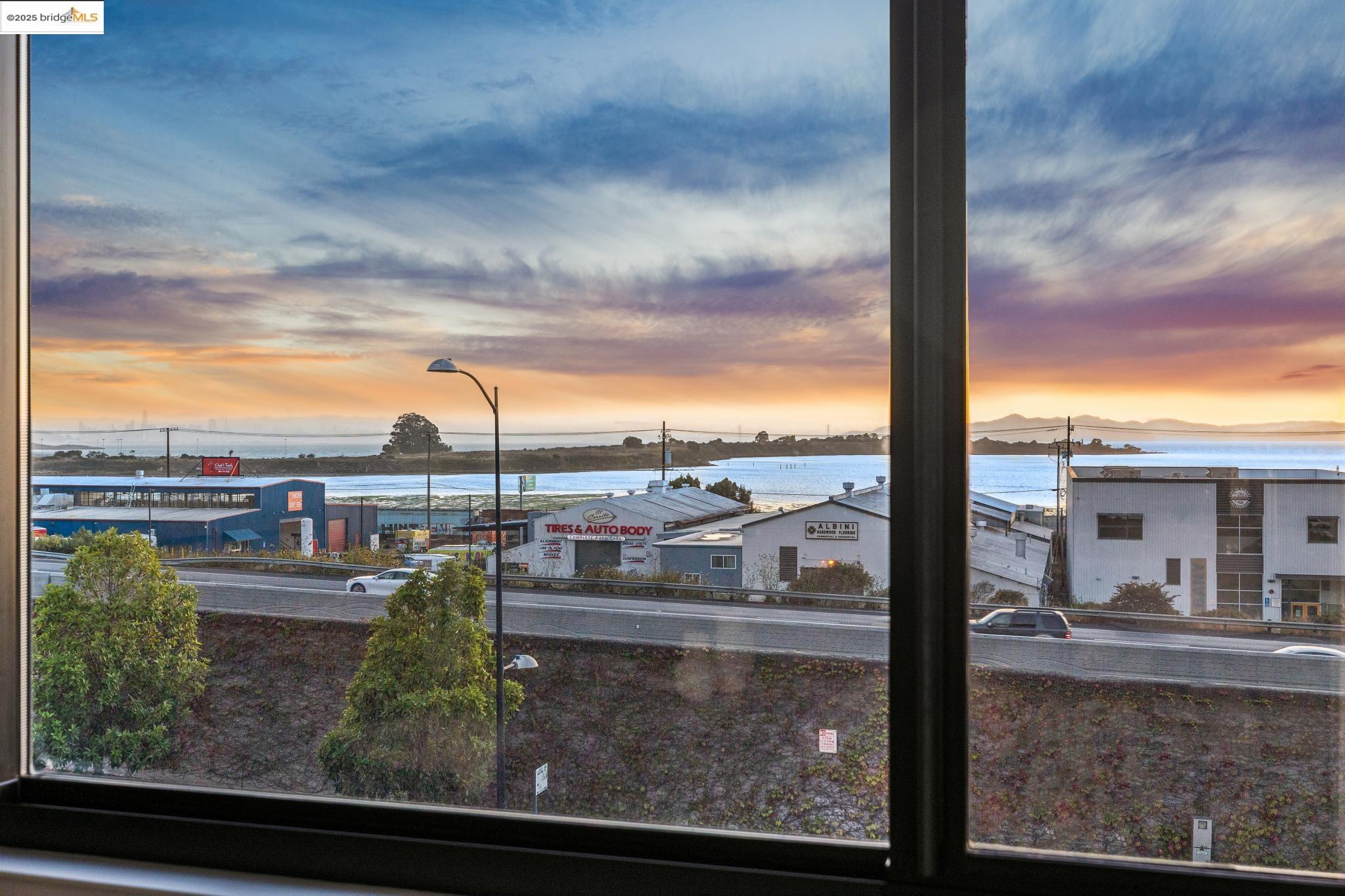 545 Pierce Street, Unit 1206 Albany, CA 94706 - Photo 13 of 44 a view of a balcony with city view