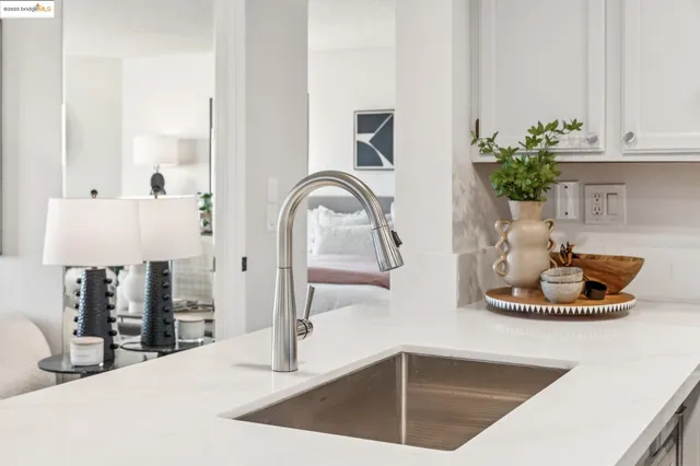 $599,000 | 545 Pierce Street, Unit 1206, Albany, CA 94706