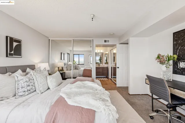 $599,000 | 545 Pierce Street, Unit 1206, Albany, CA 94706