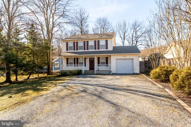 $500,000 | 3587 Loch Haven Drive, Edgewater, MD 21037