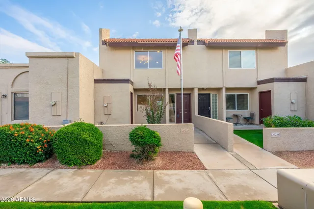 $299,999 | 20228 North 21st Avenue, Phoenix, AZ 85027