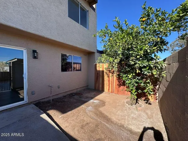 $299,999 | 20228 North 21st Avenue, Phoenix, AZ 85027