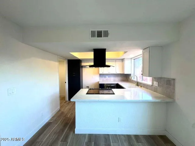 $299,999 | 20228 North 21st Avenue, Phoenix, AZ 85027