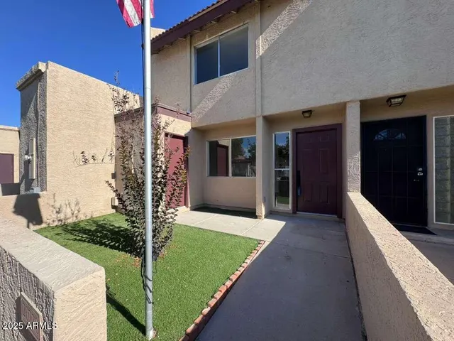 $299,999 | 20228 North 21st Avenue, Phoenix, AZ 85027
