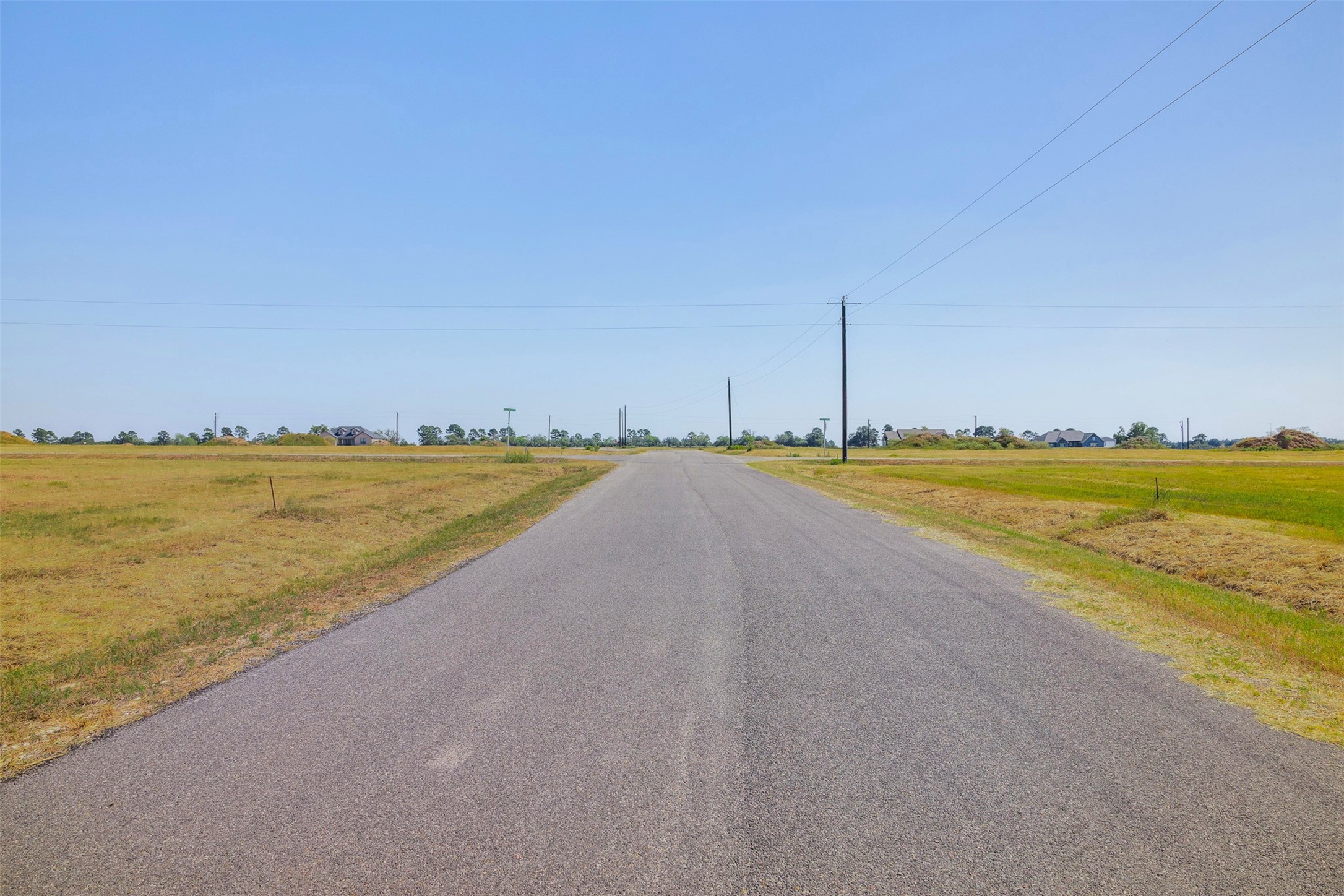 423 Ridgeview Drive Cat Spring, TX 78933 - Photo 9 of 22 a view of a ocean with beach