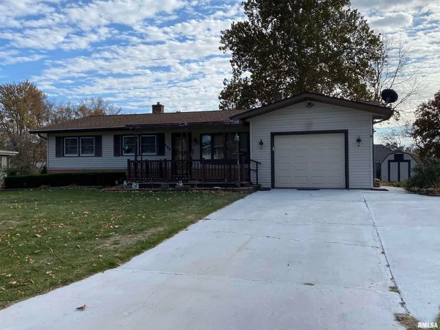 $139,900 | 166 Park Plaza Drive, Canton, IL 61520