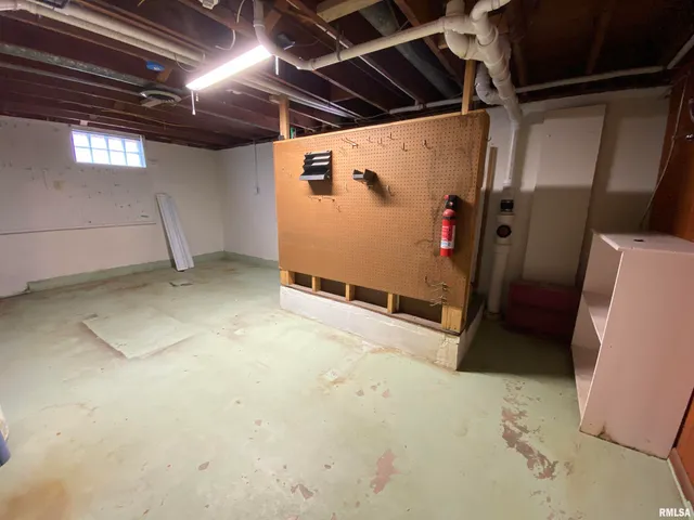 $139,900 | 166 Park Plaza Drive, Canton, IL 61520