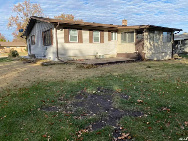 $139,900 | 166 Park Plaza Drive, Canton, IL 61520