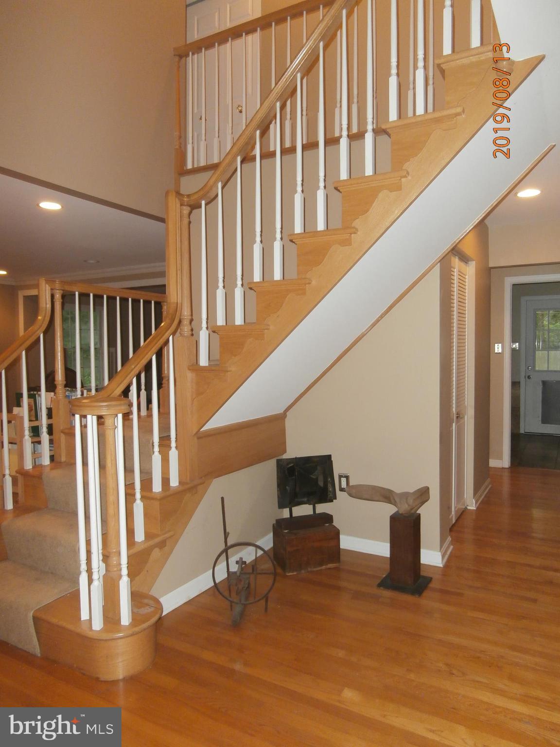 317 Carranza Road Tabernacle, NJ 08088 - Photo 14 of 52 Stairway and Entry Hall