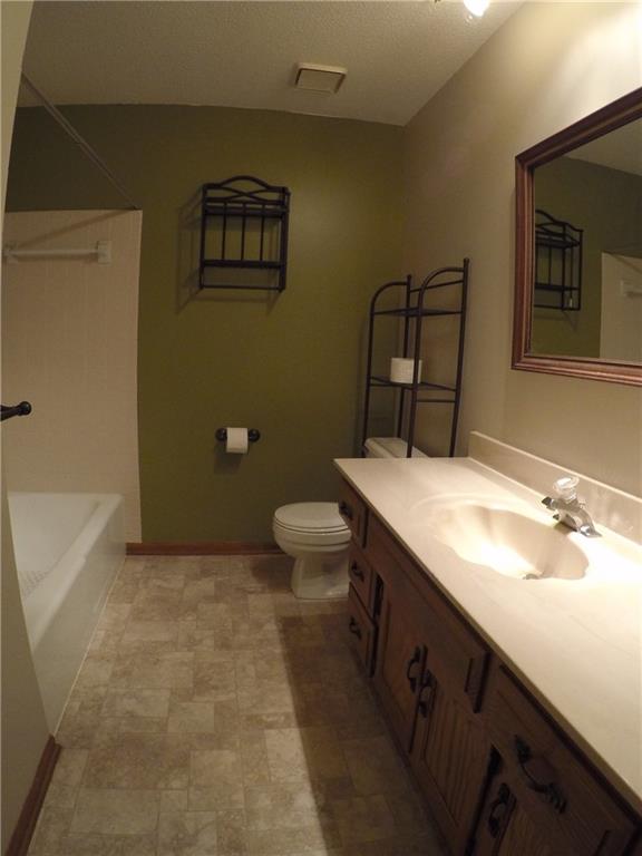 304 North Rice Street Raymore, MO 64083 - Photo 8 of 14