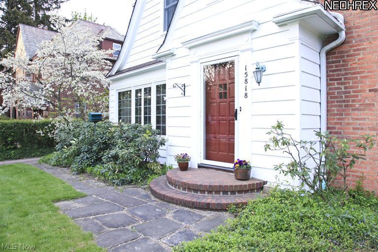 15818 Chadbourne Road Cleveland, OH 44120 - Photo 2 of 23 Gallery Image 2