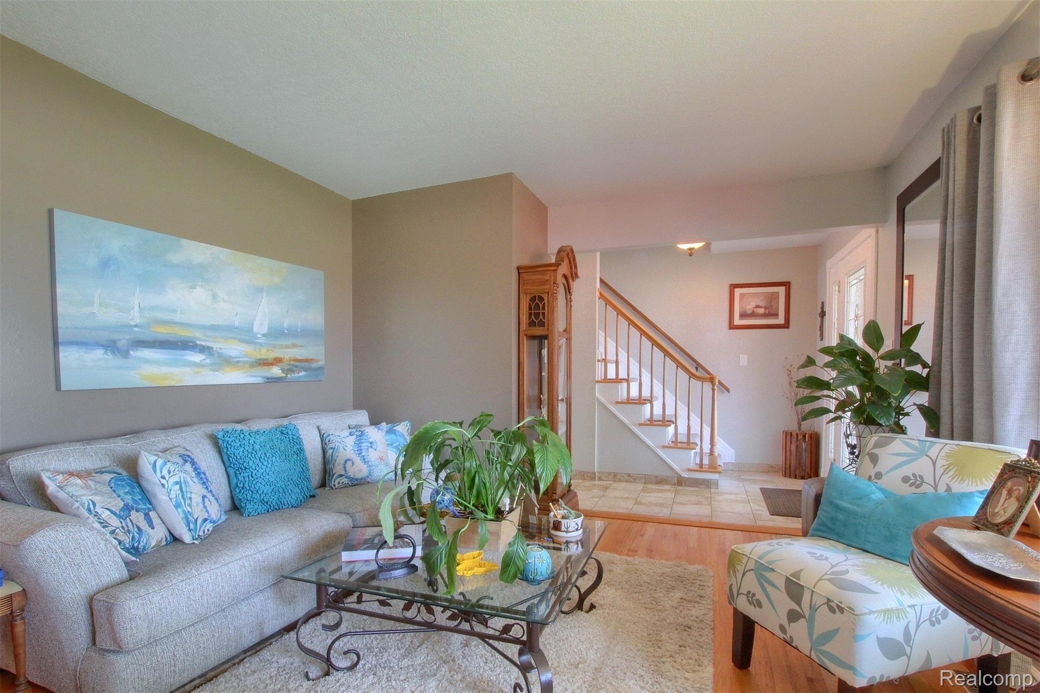 7-Living-Room-2nd-View.jpg