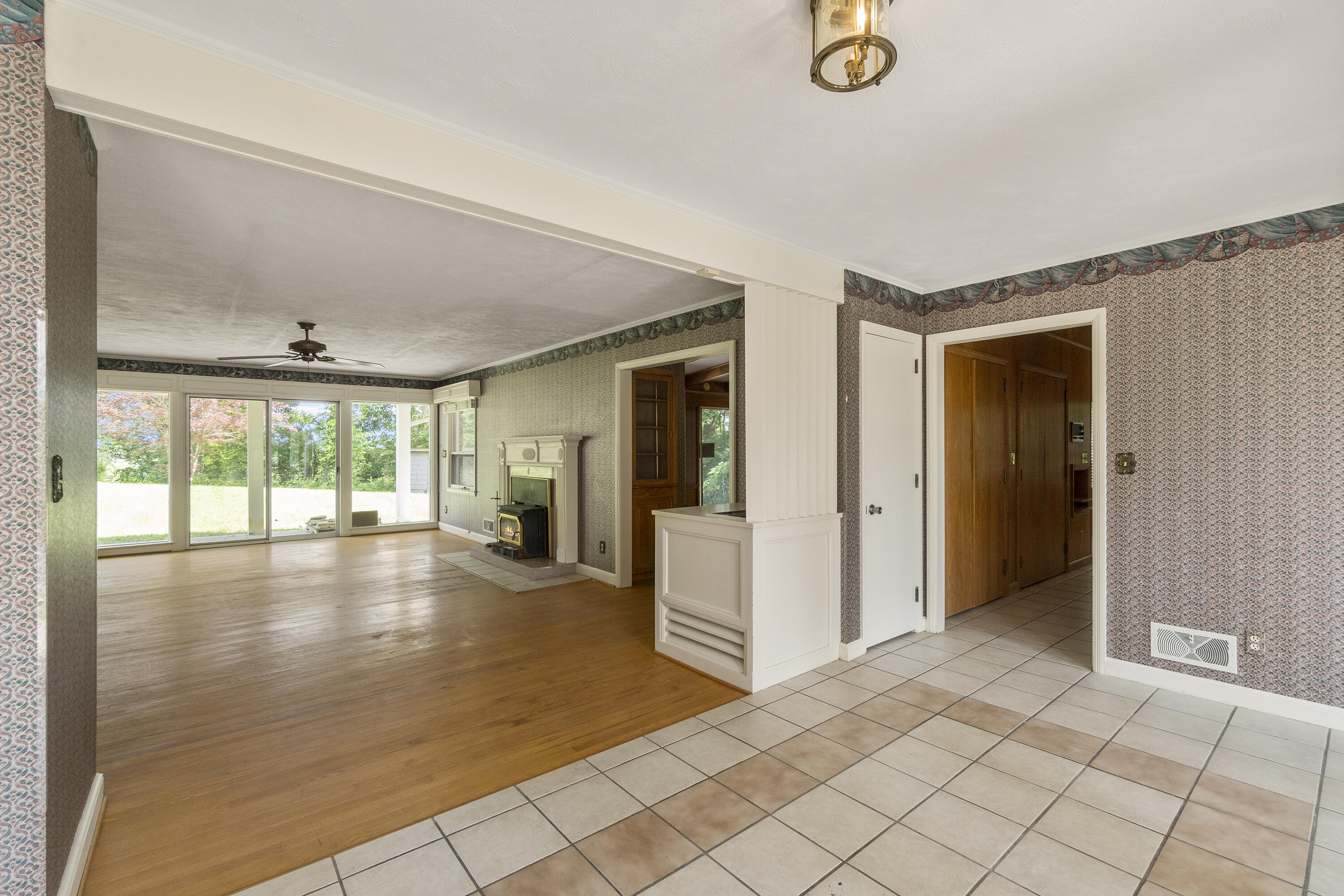103 Wayside Lane Greeneville, TN 37745 - Photo 33 of 69 DSC07764