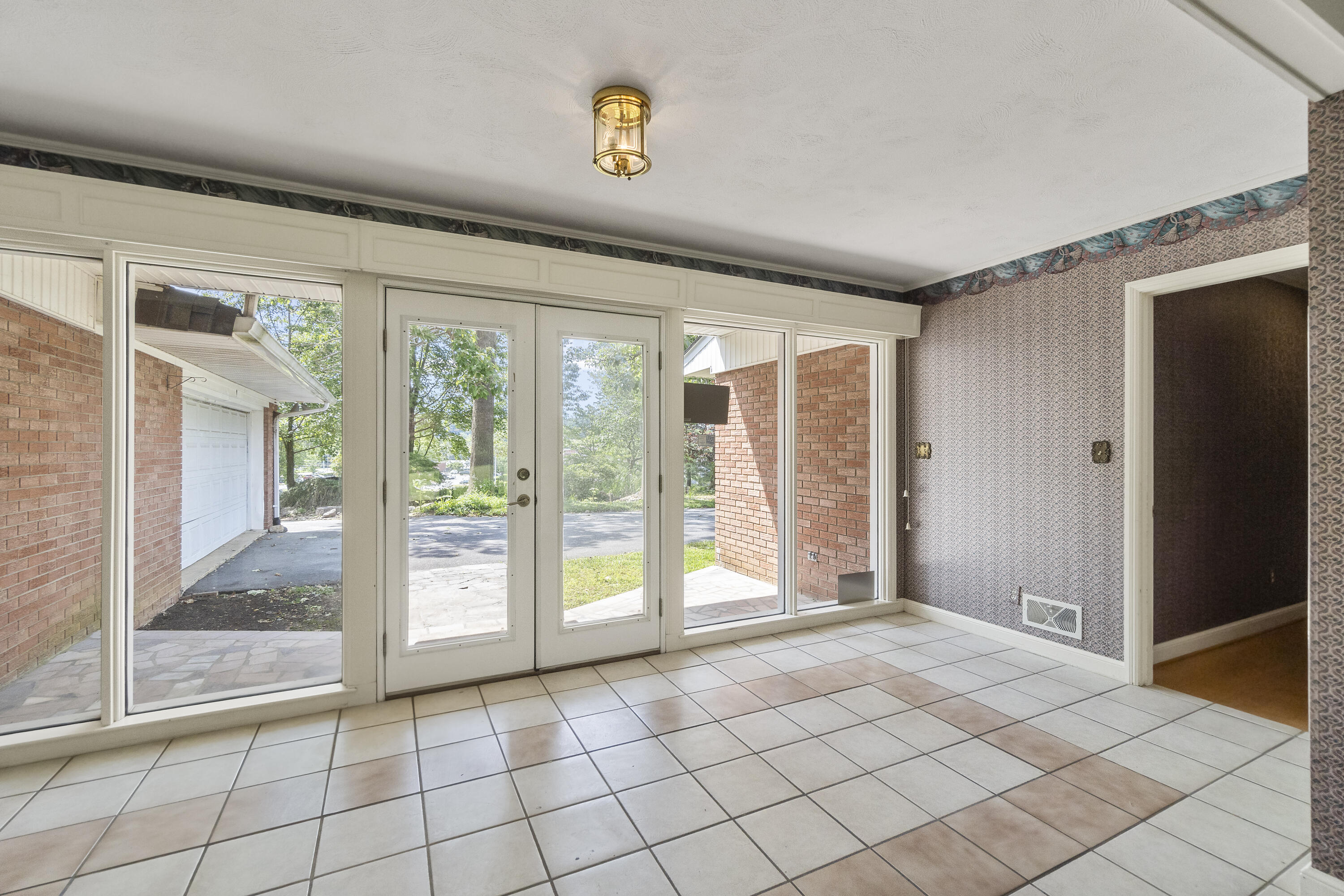 103 Wayside Lane Greeneville, TN 37745 - Photo 34 of 69 DSC07767