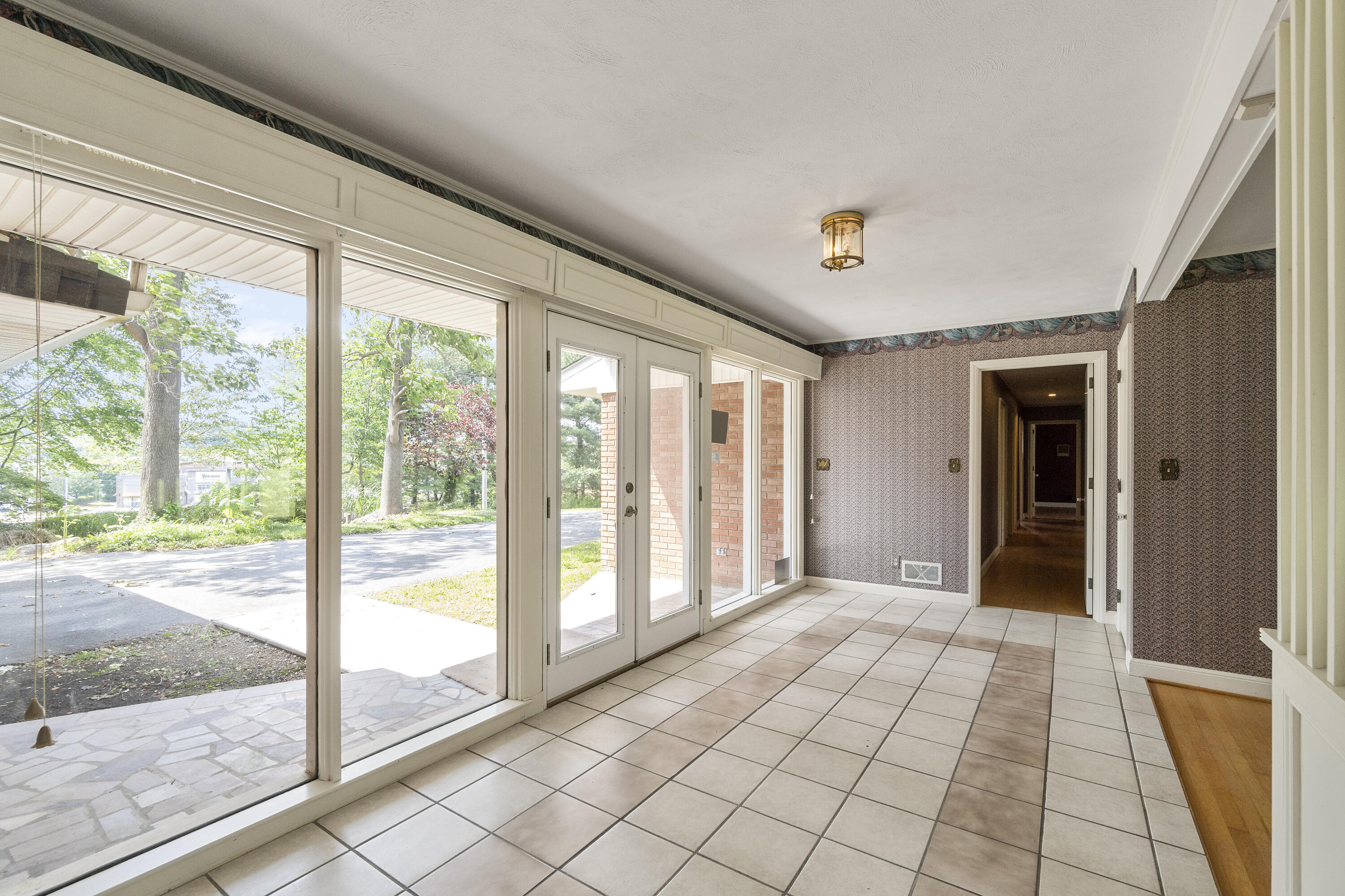 103 Wayside Lane Greeneville, TN 37745 - Photo 36 of 69 DSC07773