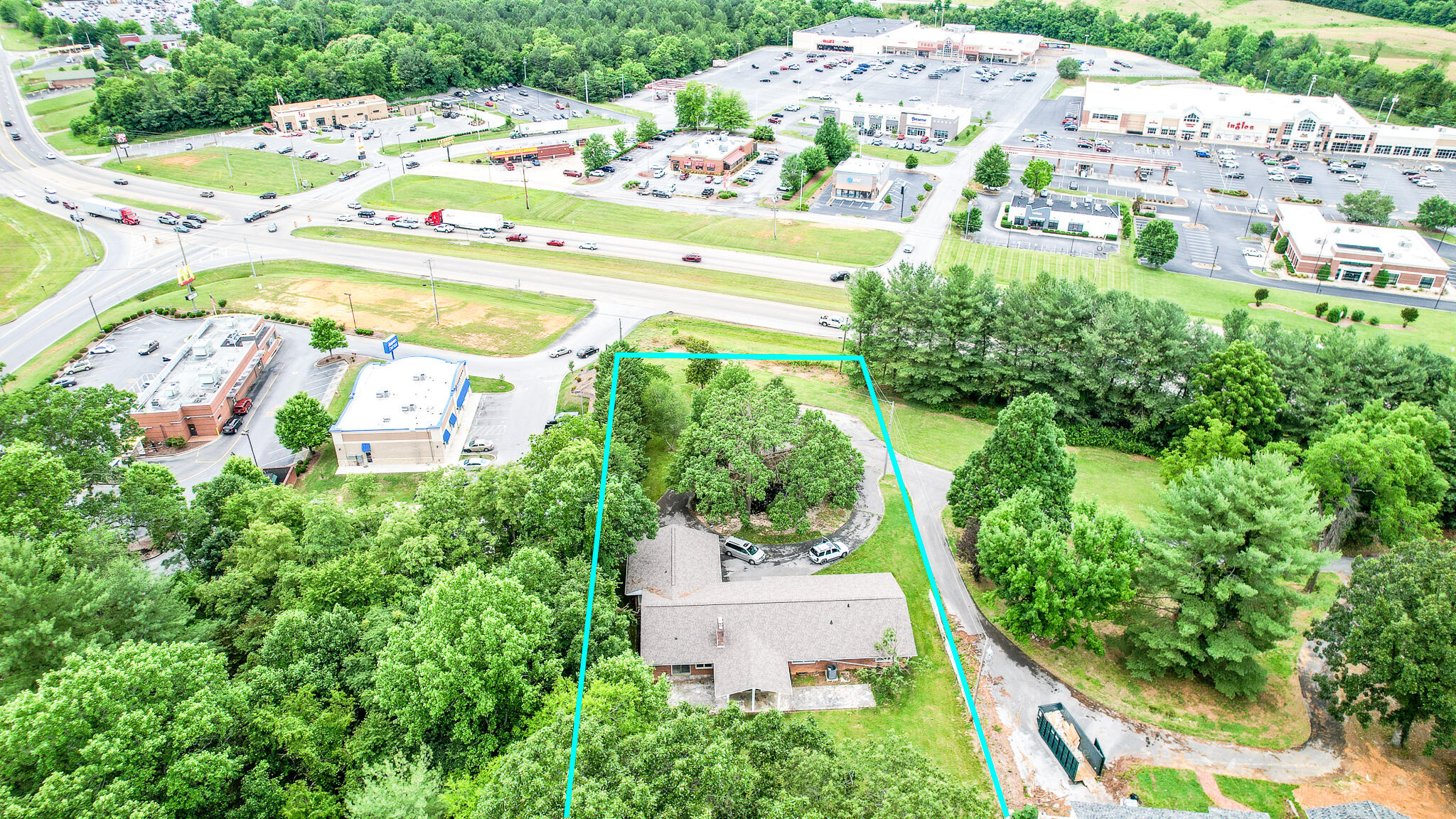 103 Wayside Lane Greeneville, TN 37745 - Photo 9 of 69 DJI_0243-Edit