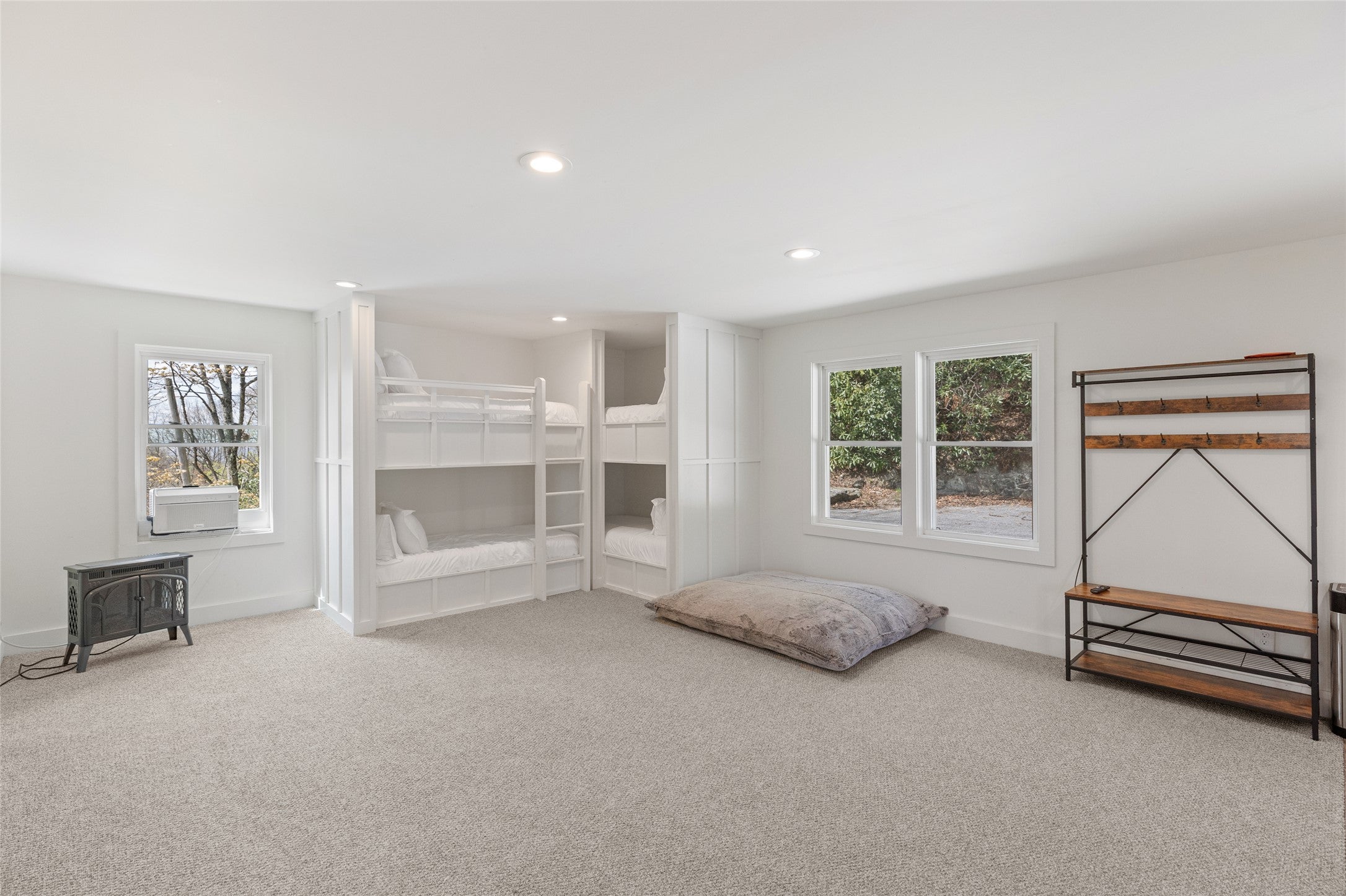 814 Dog Mountain Road Highlands, NC 28741 - Photo 26 of 63 More Bunks