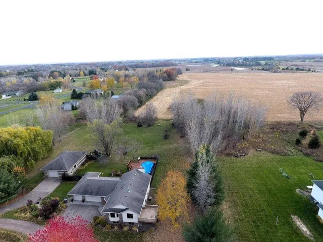 $515,000 | 13561 279th Street, Lindstrom, MN 55045