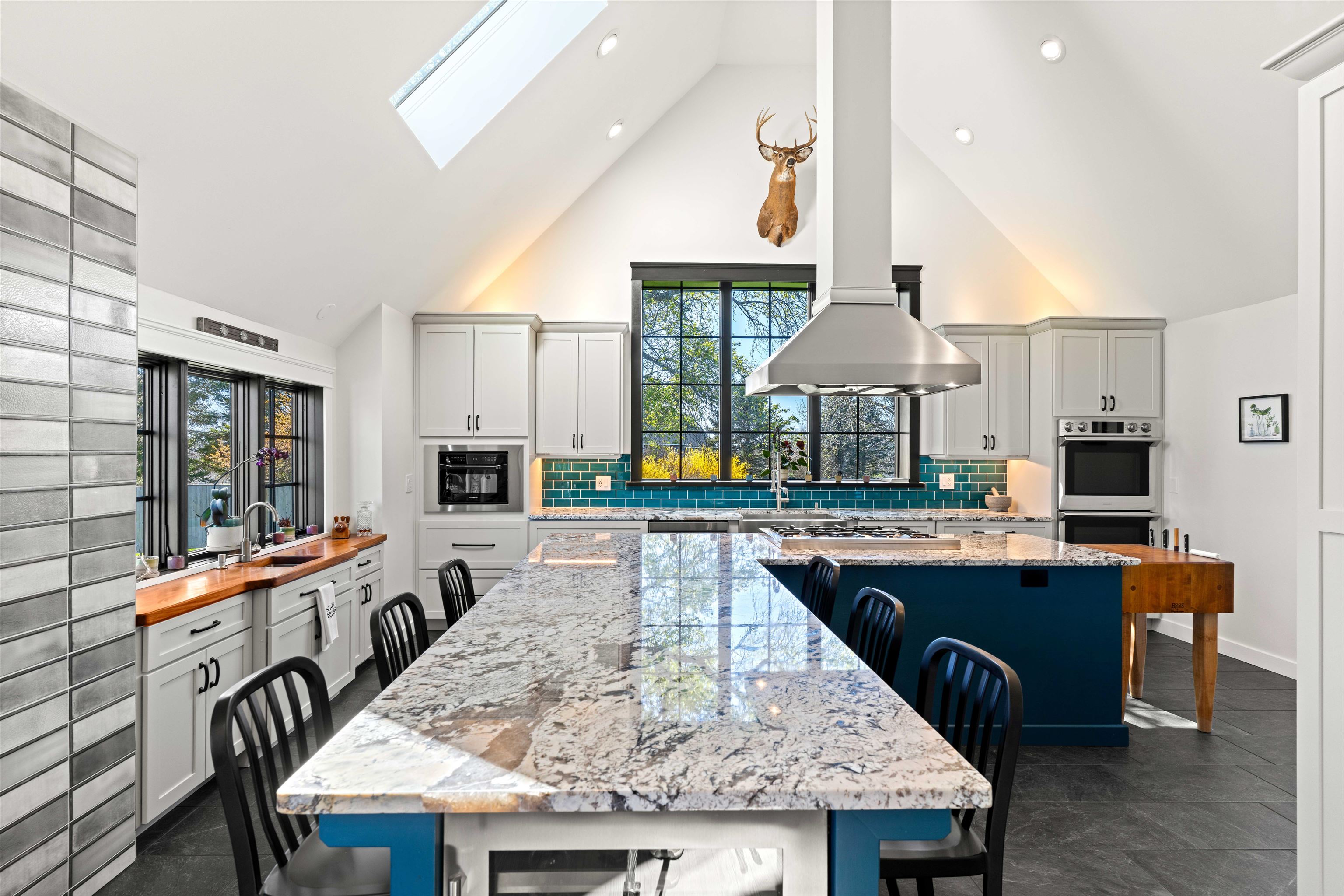 4 Apple Way Stratham, NH 03885 - Photo 3 of 59 Gallery Image 3